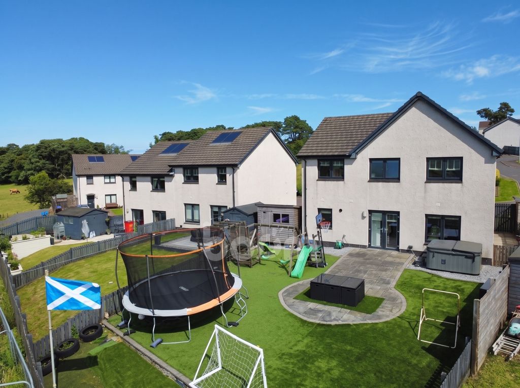 Property photo 3 of 30 Auldlea Gardens, Beith Rear Garden Two