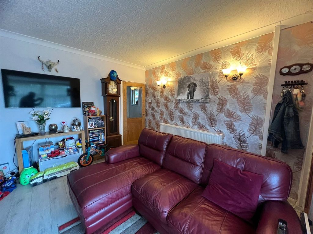 Property photo 3 of 14 Picture No. 24