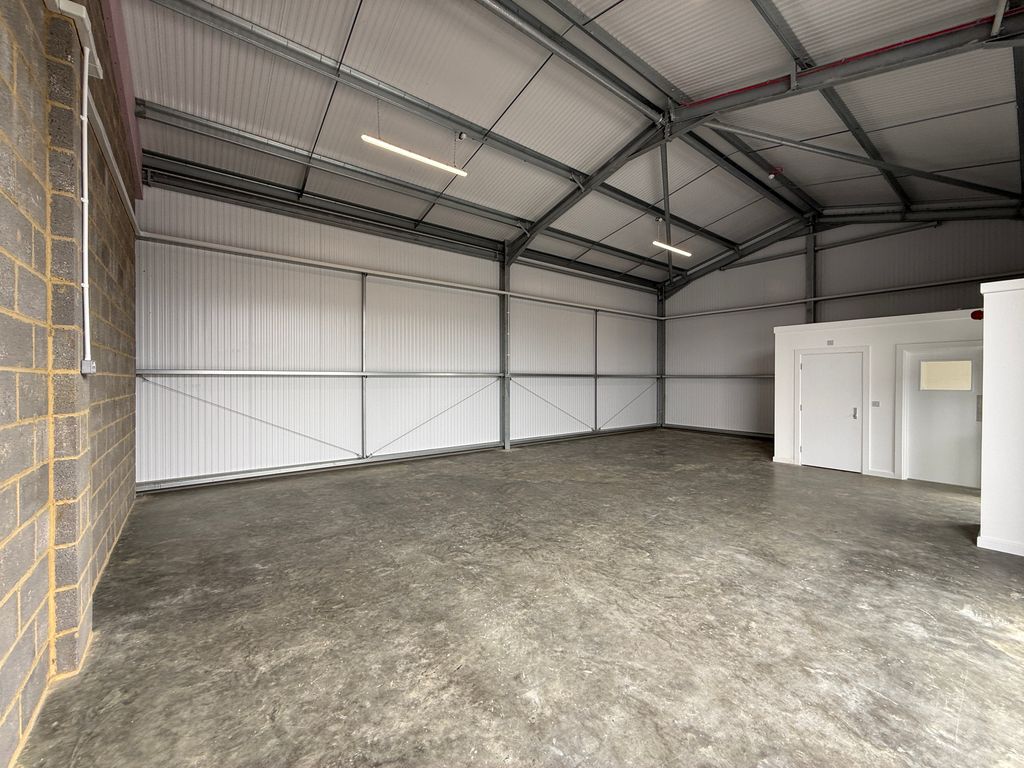 Property photo 2 of 9