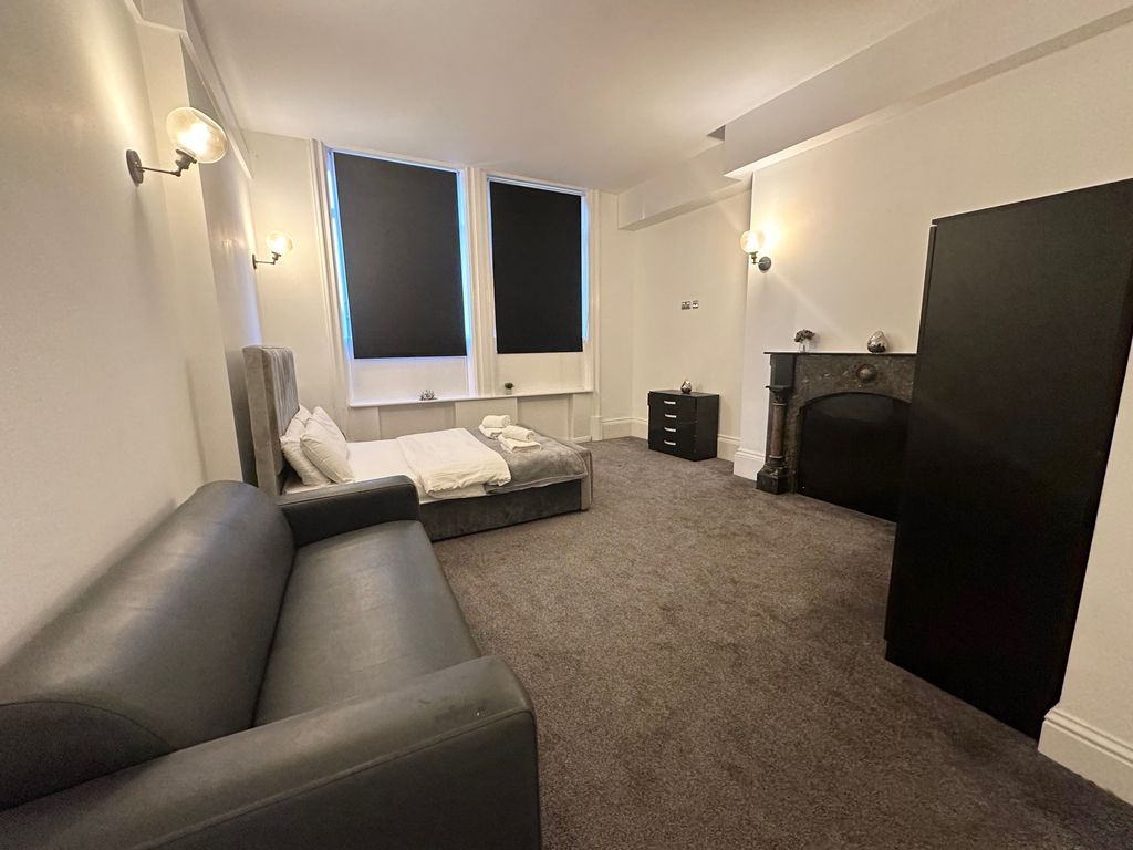 Property photo 3 of 4