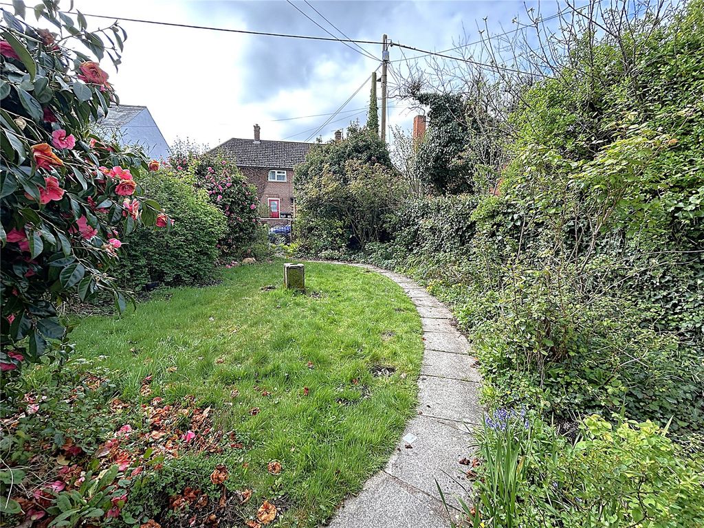 Property photo 3 of 17 Garden