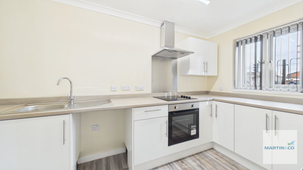 Property photo 3 of 12 Cam03663G0-Pr0250-Still005