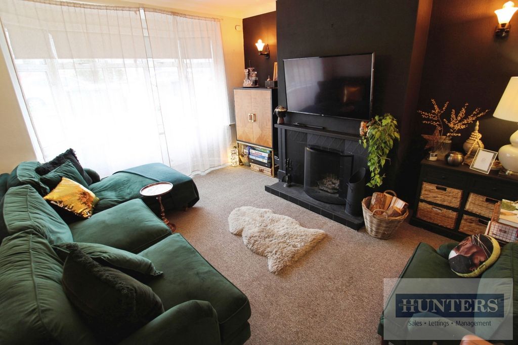 Property photo 2 of 15 Pbox-Img.Jpg