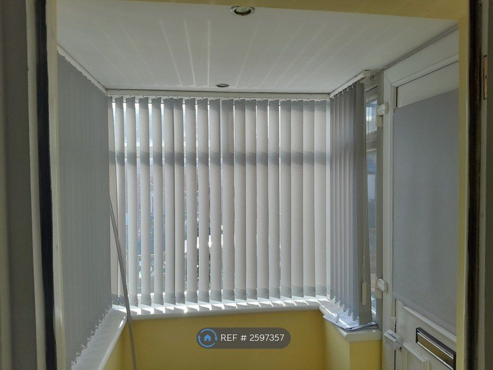 Property photo 3 of 27