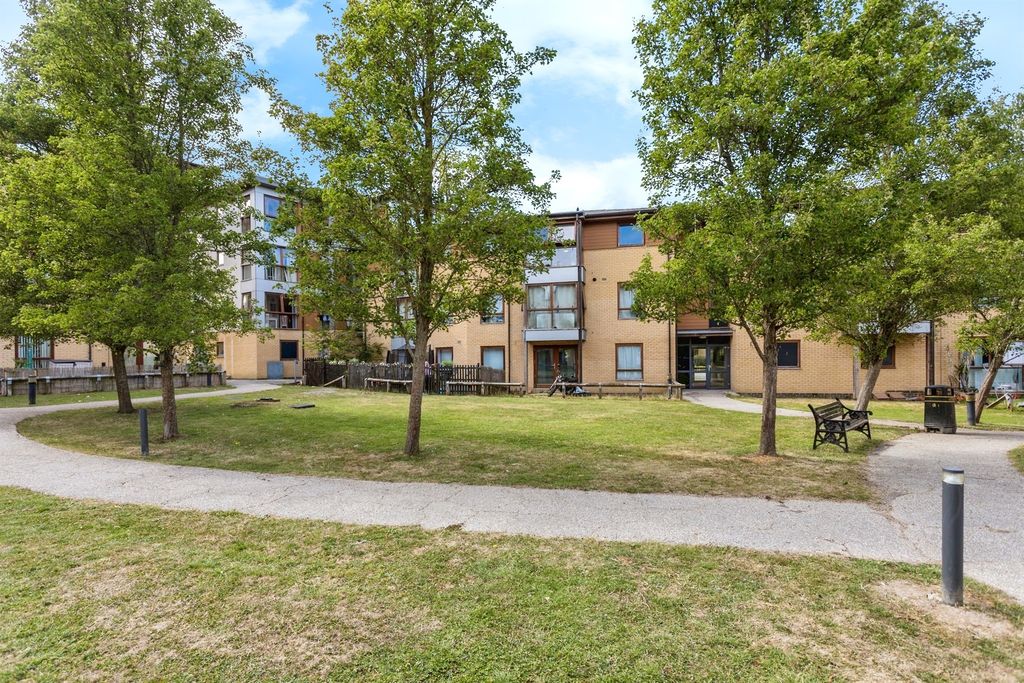 Property photo 1 of 15