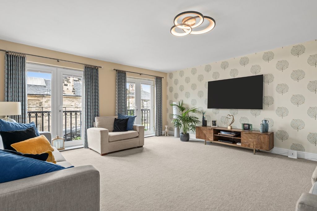 Property photo 2 of 43 4319234