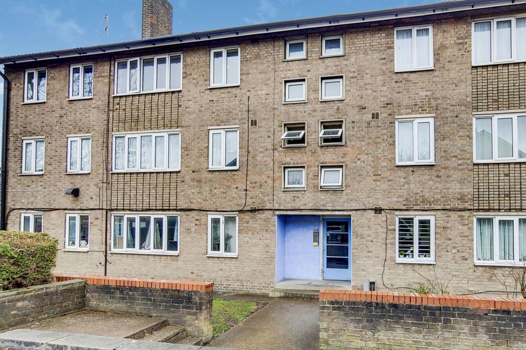 Property photo 2 of 16