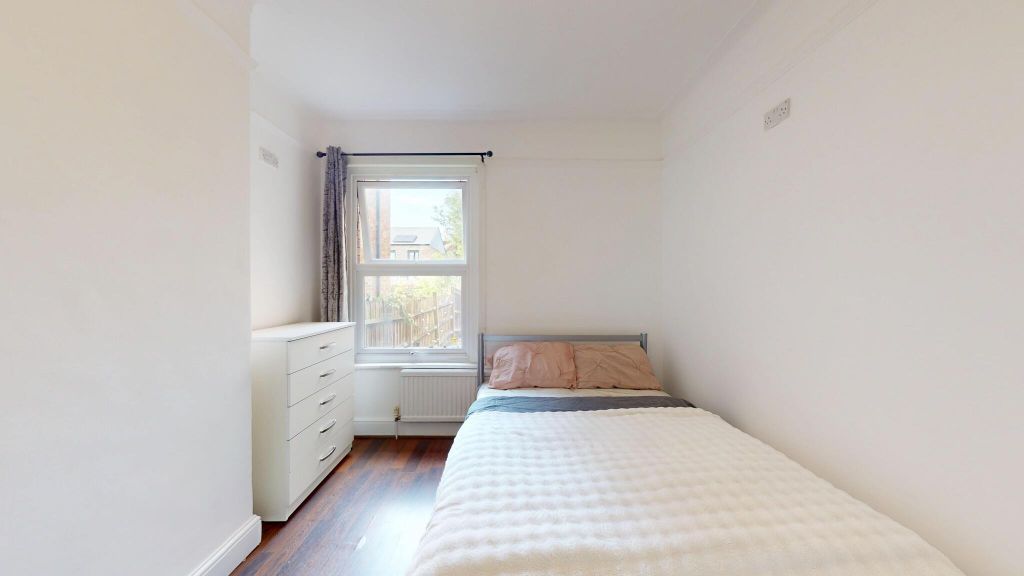 Property photo 2 of 13 Fghd