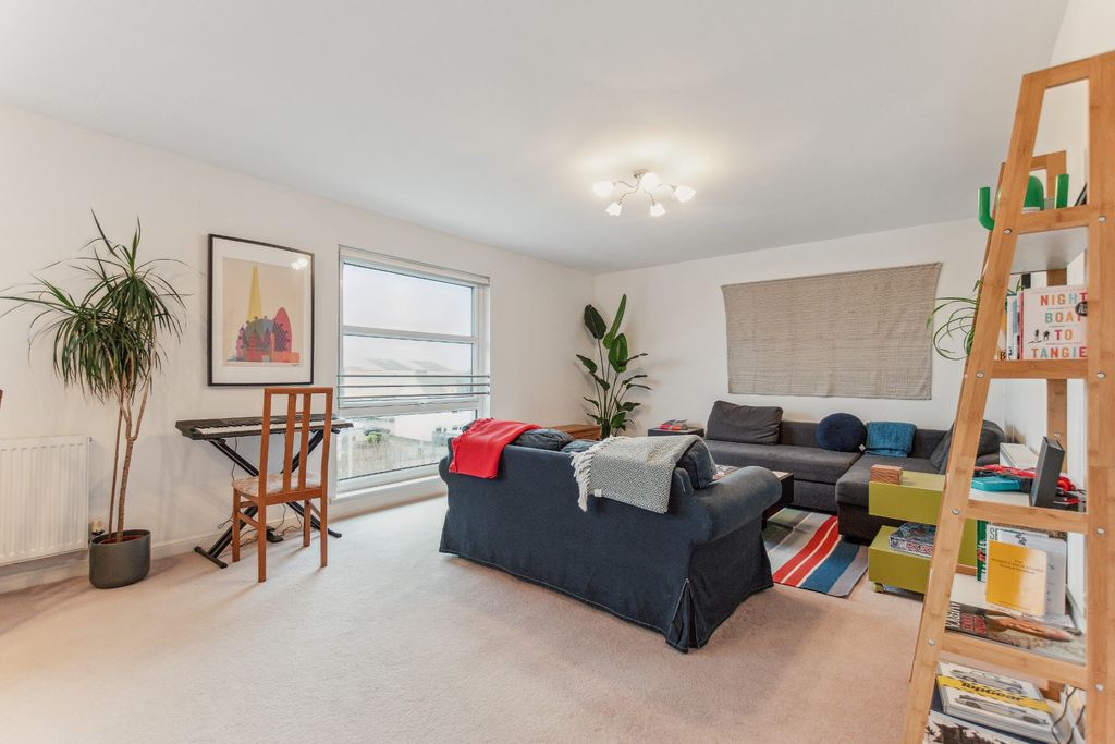 Property photo 2 of 16 2