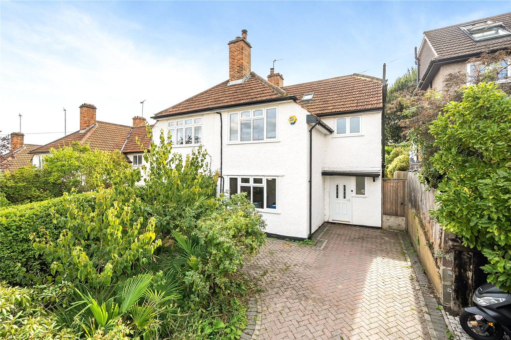 Property photo 1 of 19 Picture No. 22