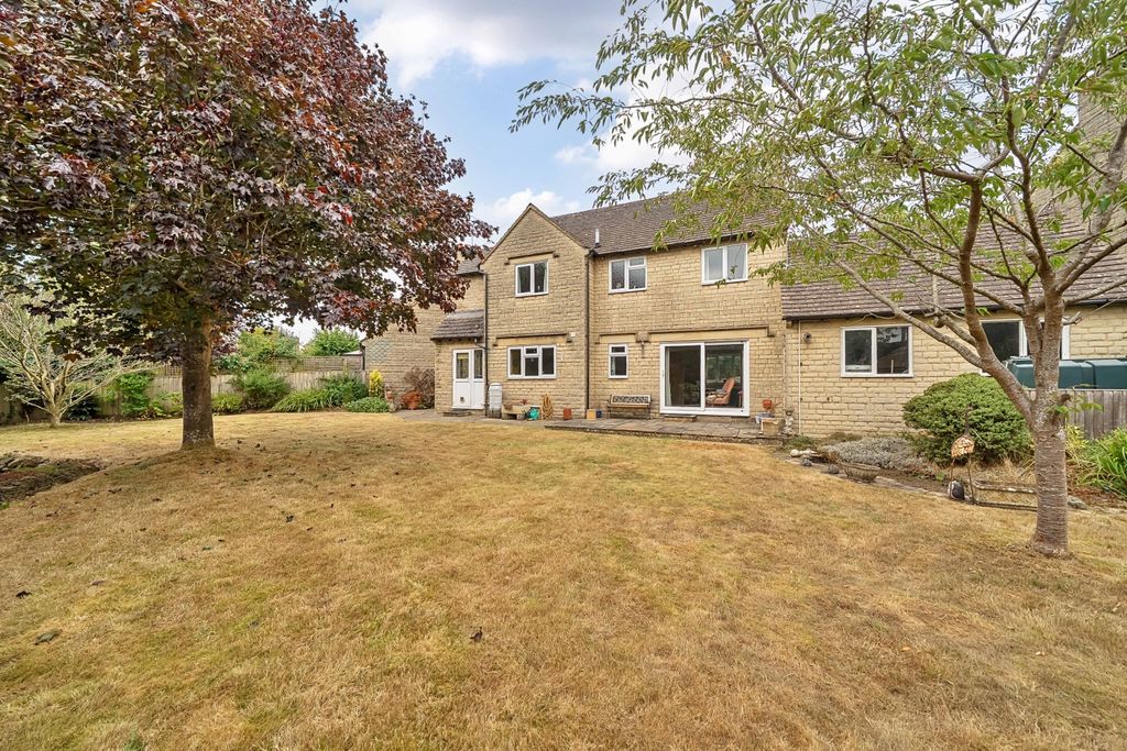Property photo 2 of 15 1336174-1-68A4c732F22d5