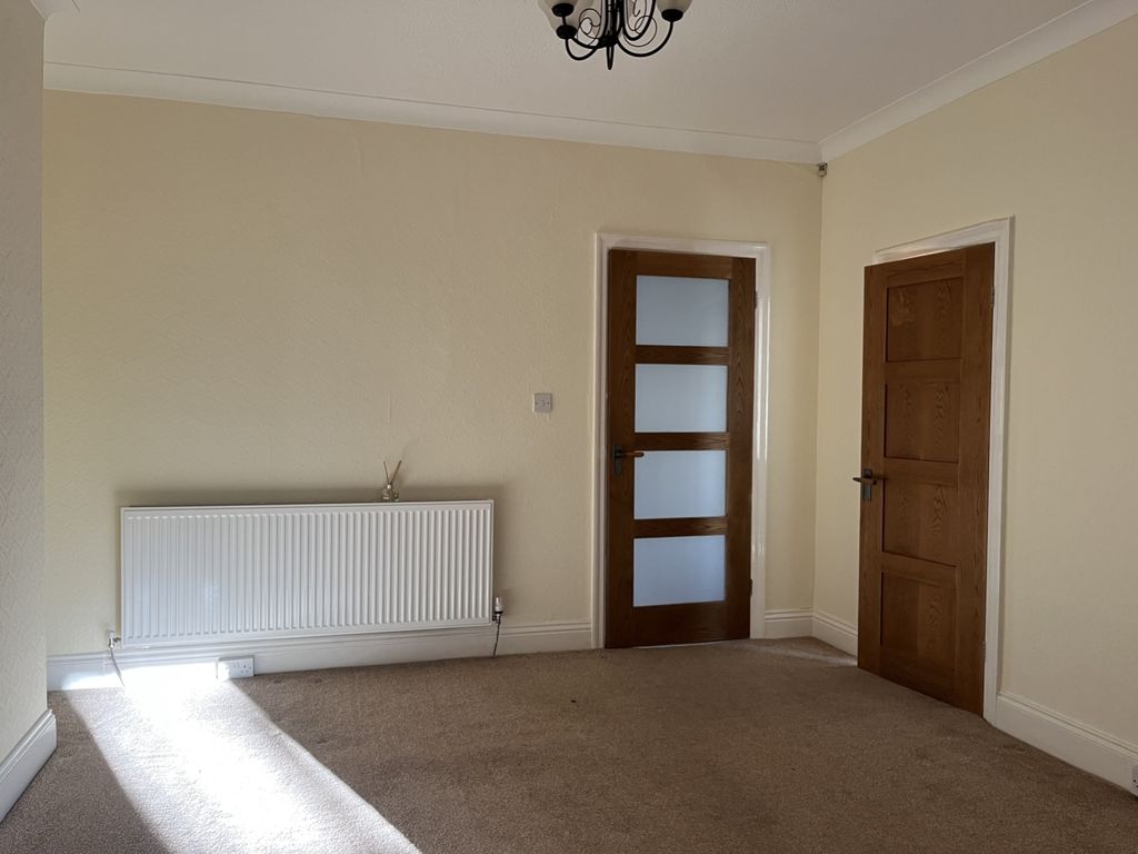 Property photo 3 of 5 21 Grantham 2