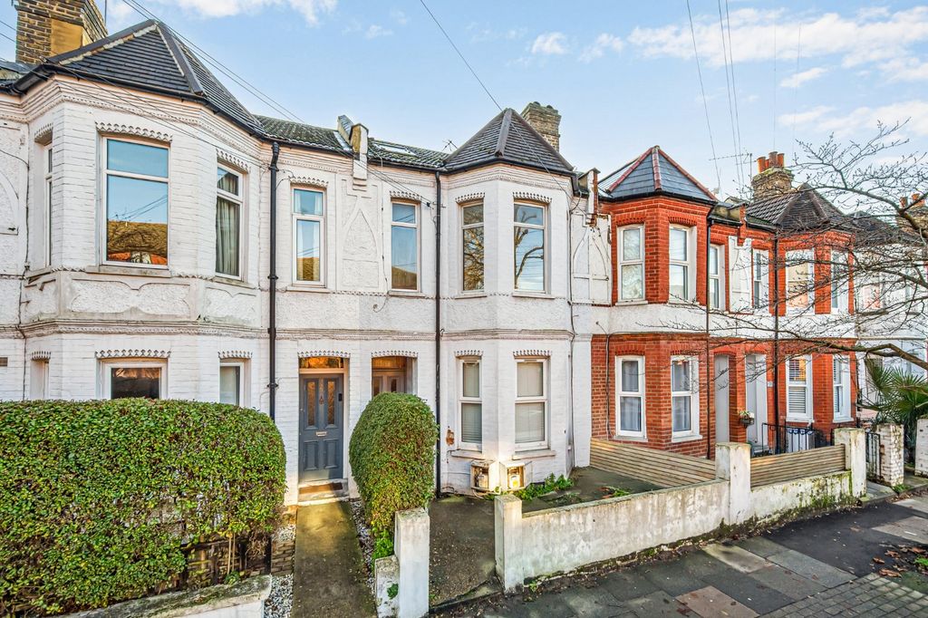 Property photo 2 of 9