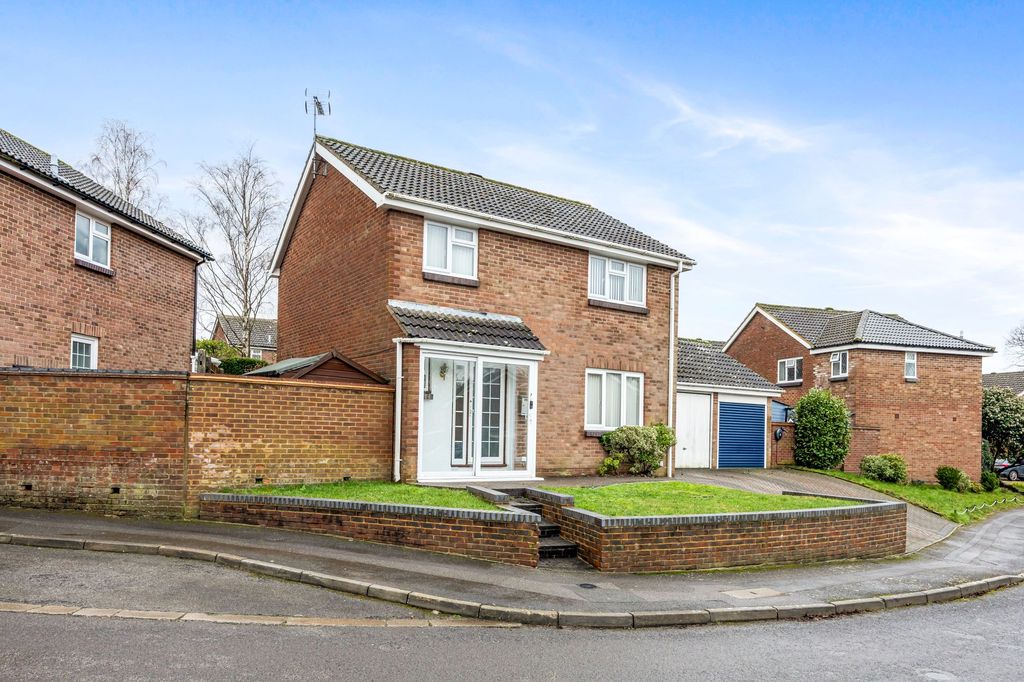 Property photo 1 of 24