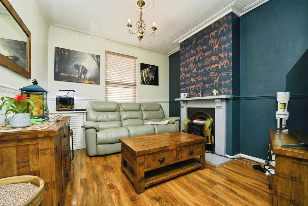 Property photo 2 of 13 Pbox-Img.Jpg