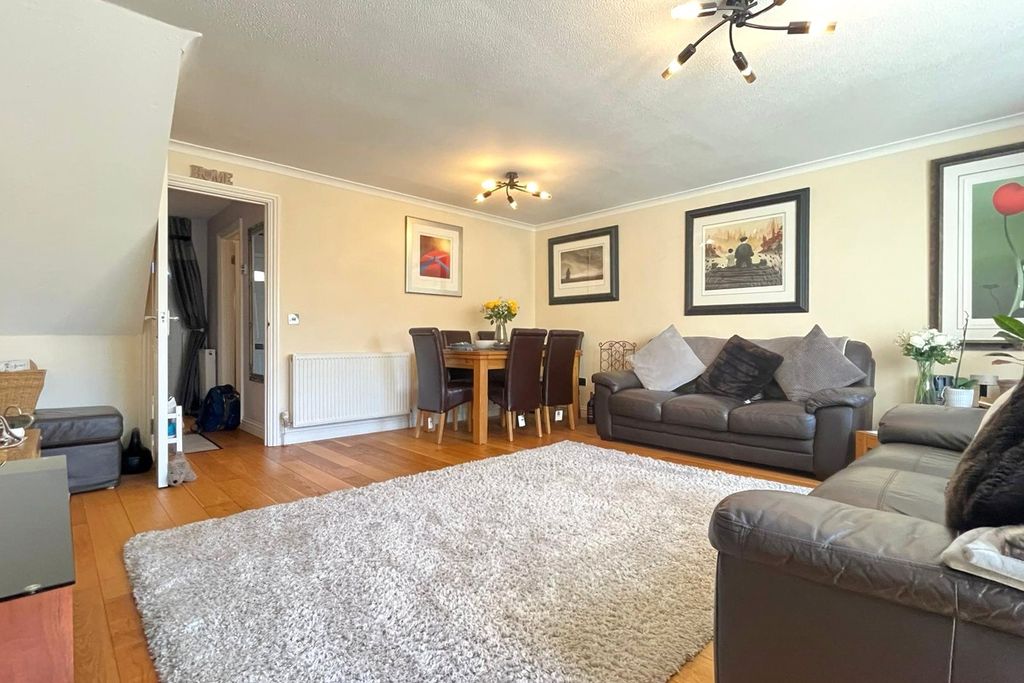 Property photo 3 of 12 Picture No. 17