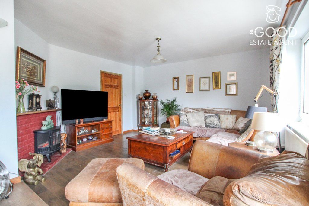 Property photo 3 of 19