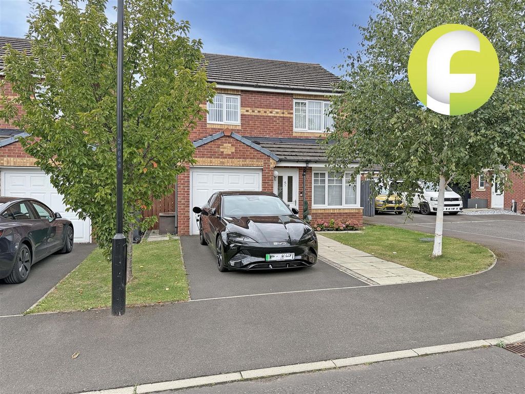Property photo 1 of 14 Front 2 V2.Jpg