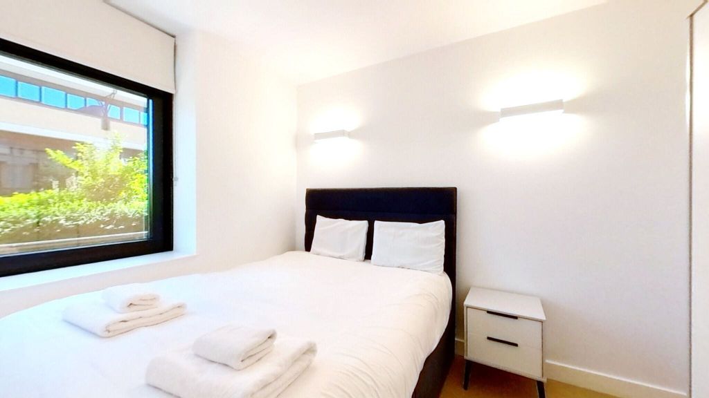 Property photo 3 of 12 Bedroom