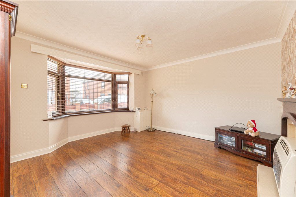 Property photo 3 of 25 Living Room