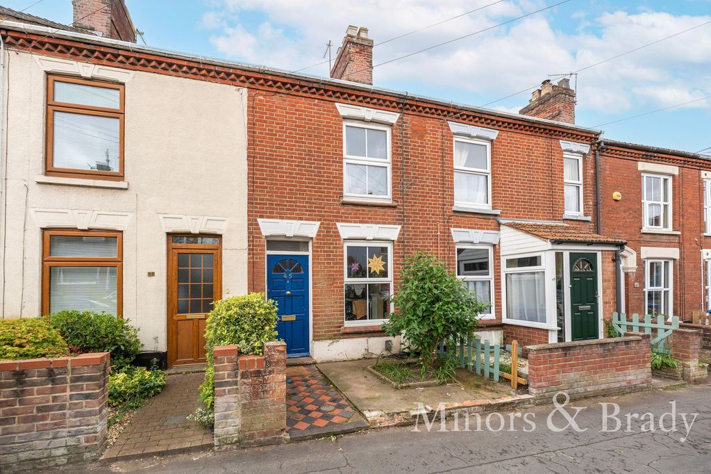 Property photo 1 of 16