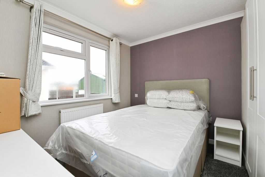 Property photo 3 of 16 Pbox-Img.Jpg