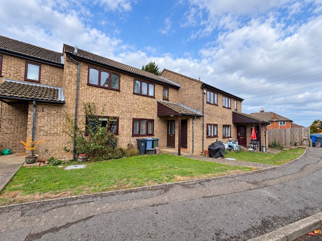 Property photo 1 of 12