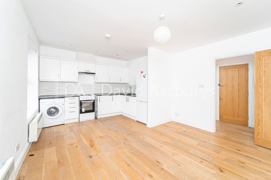 Property photo 2 of 8 Ndb02510-Edit