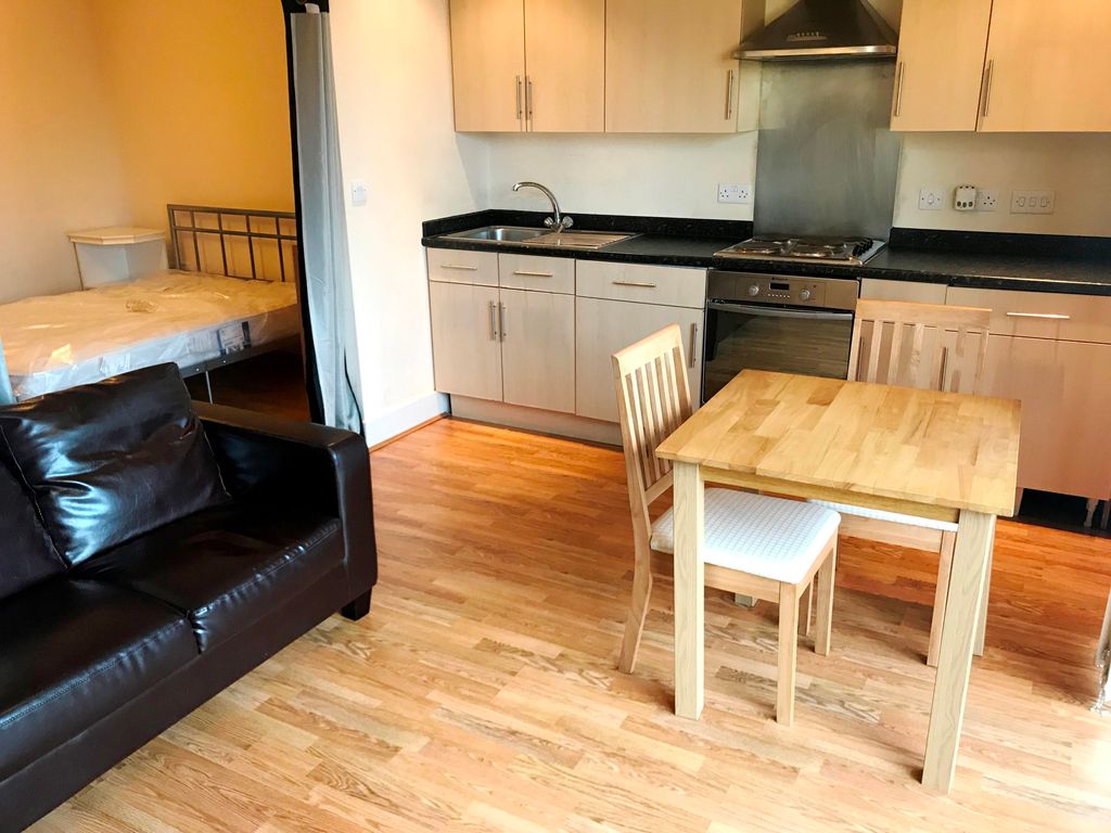 Property photo 2 of 6 Image