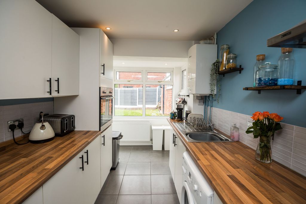 Property photo 3 of 10 Image0009Yopa