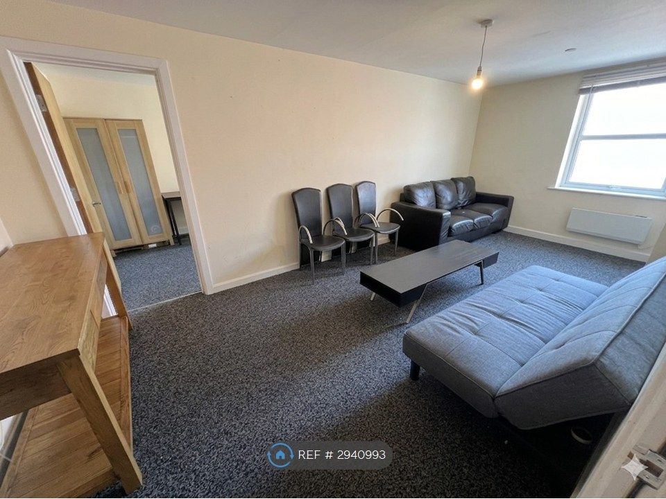 Property photo 3 of 11