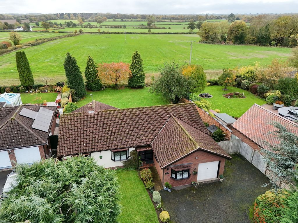 Property photo 3 of 34