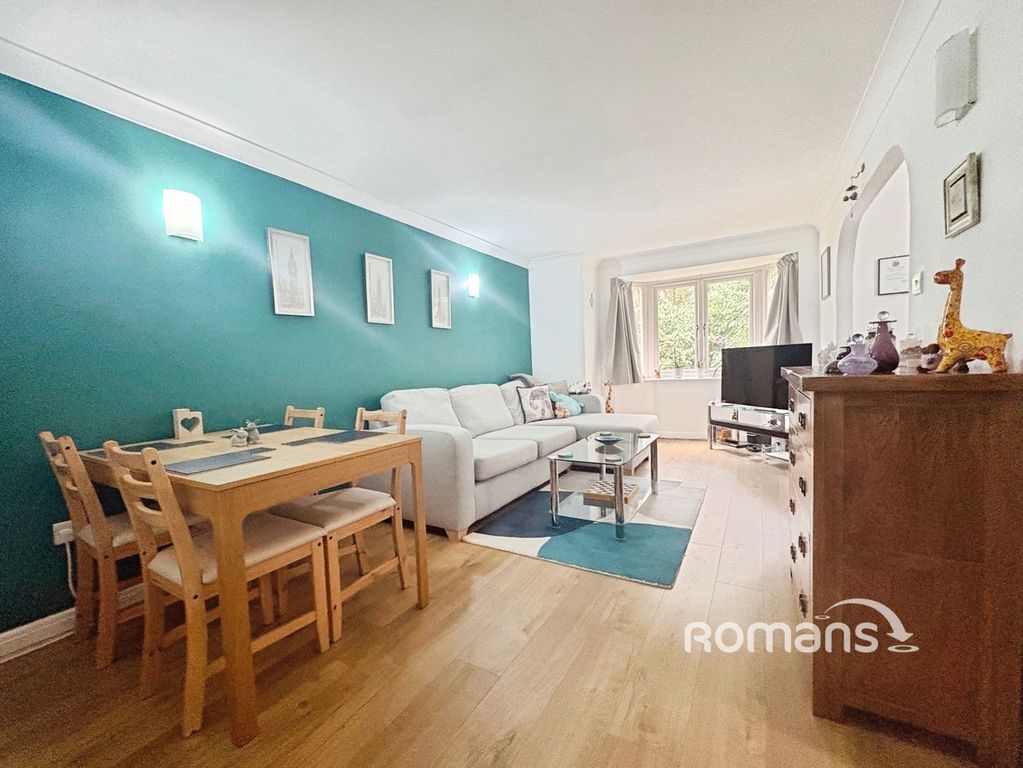 Property photo 2 of 9 Pbox-Img.Jpg