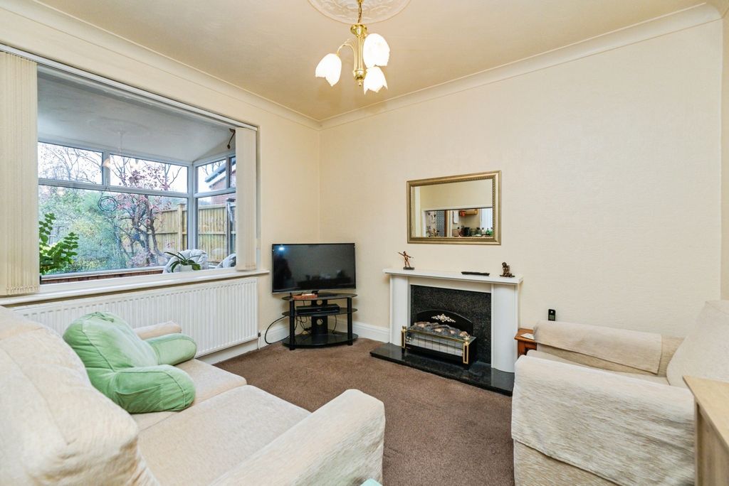 Property photo 3 of 19 Pbox-Img.Jpg