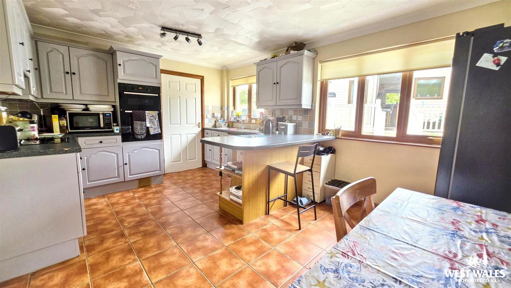 Property photo 2 of 24 Best Kitchen 1.Jpg