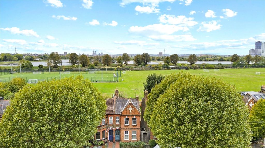 Property photo 3 of 13 Picture No. 13