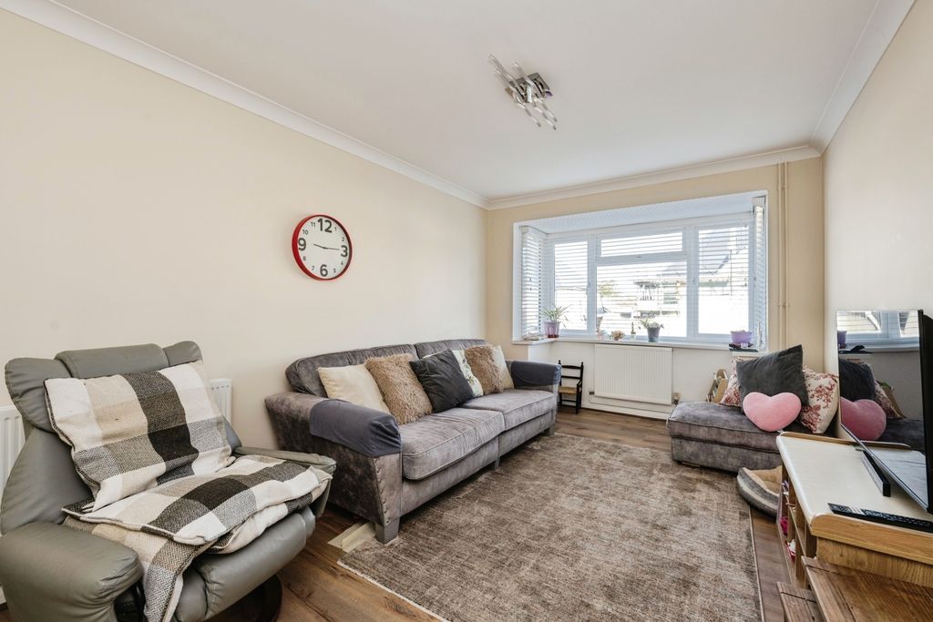 Property photo 3 of 20 Pbox-Img.Jpg