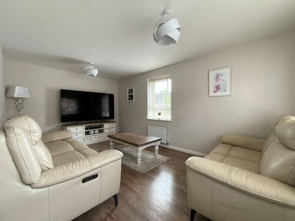 Property photo 2 of 26 4242344