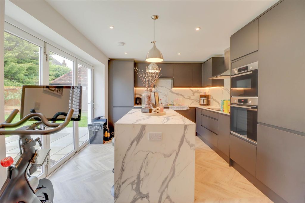 Property photo 2 of 21 95A Pound Lane Photos-14.Jpg