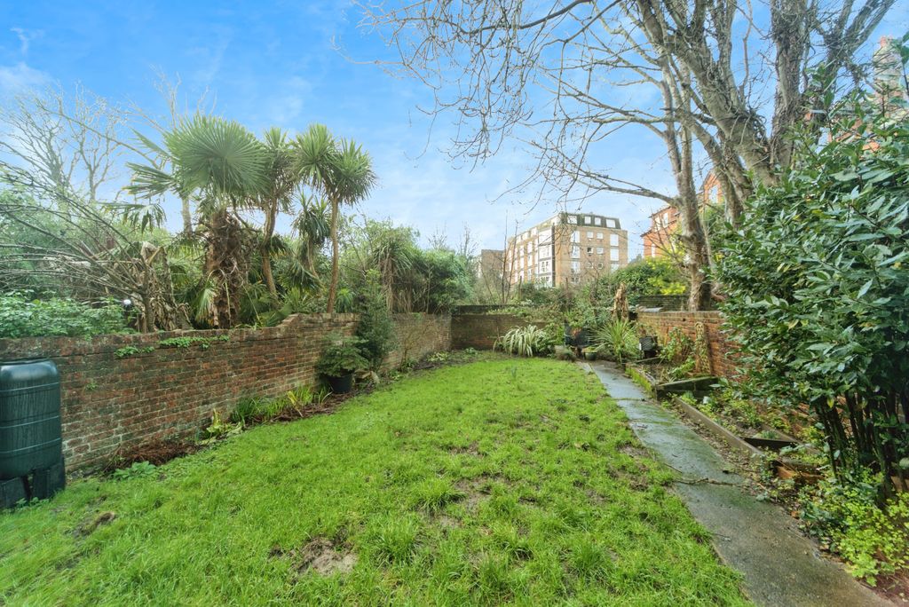 Property photo 3 of 13