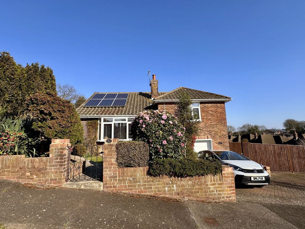 Property photo 1 of 22