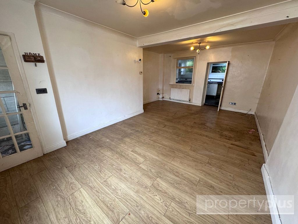 Property photo 2 of 11 Picture No. 07