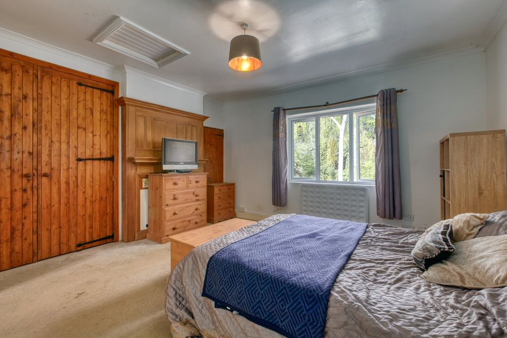 Additional image 14 of 5 bed detached bungalow for saleHempstead Lane, Hailsham BN27