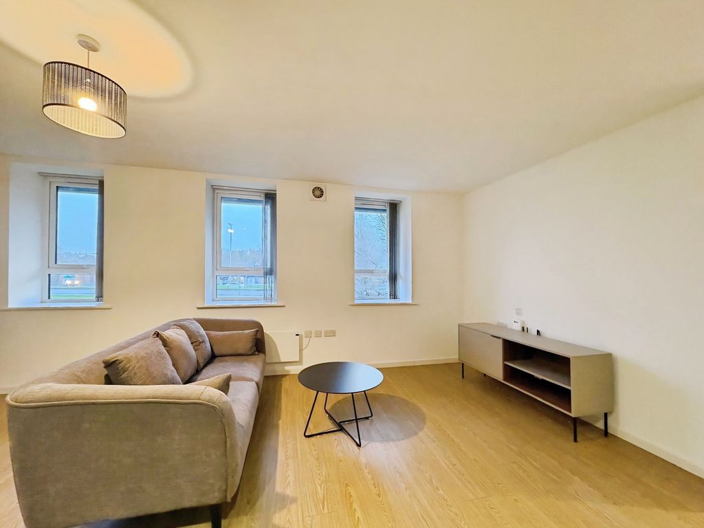 Property photo 2 of 9