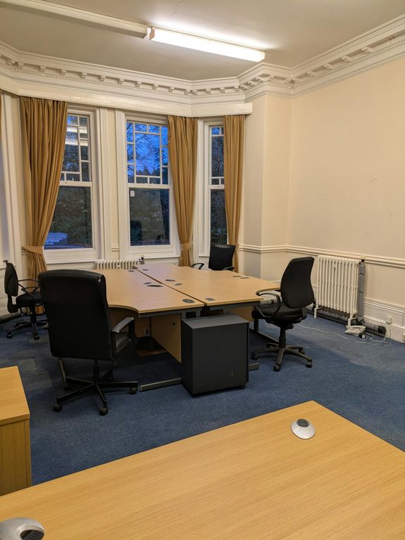 Property photo 2 of 8 1000031396.Jpg