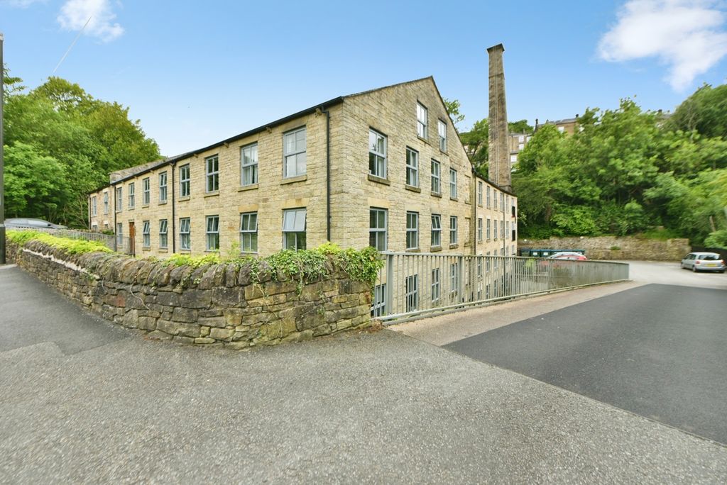 Property photo 1 of 10 Hyde Bank Mill