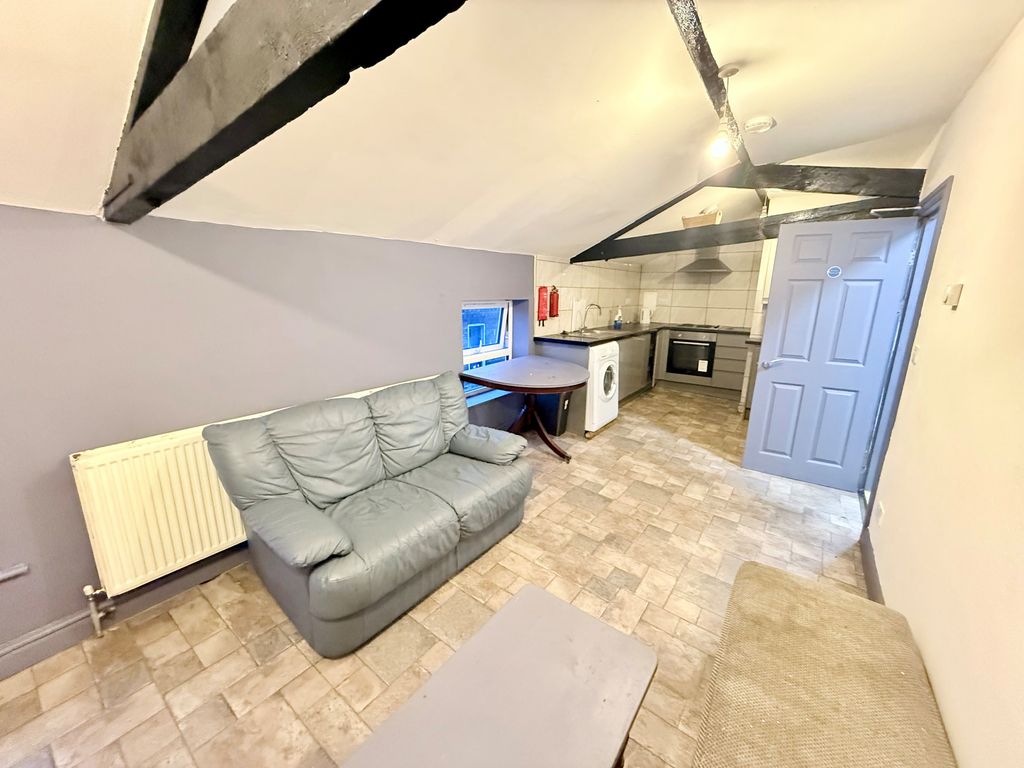 Property photo 3 of 4