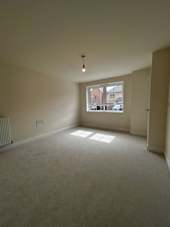 Property photo 3 of 25