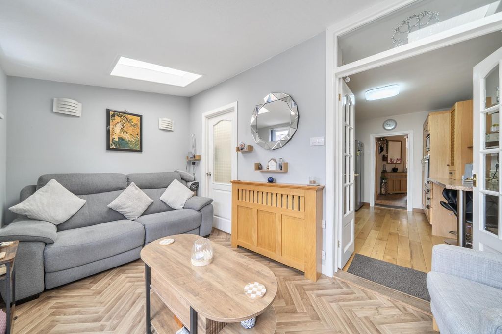 Property photo 2 of 20 1480203-15-6A328Cb256B69.Jpg