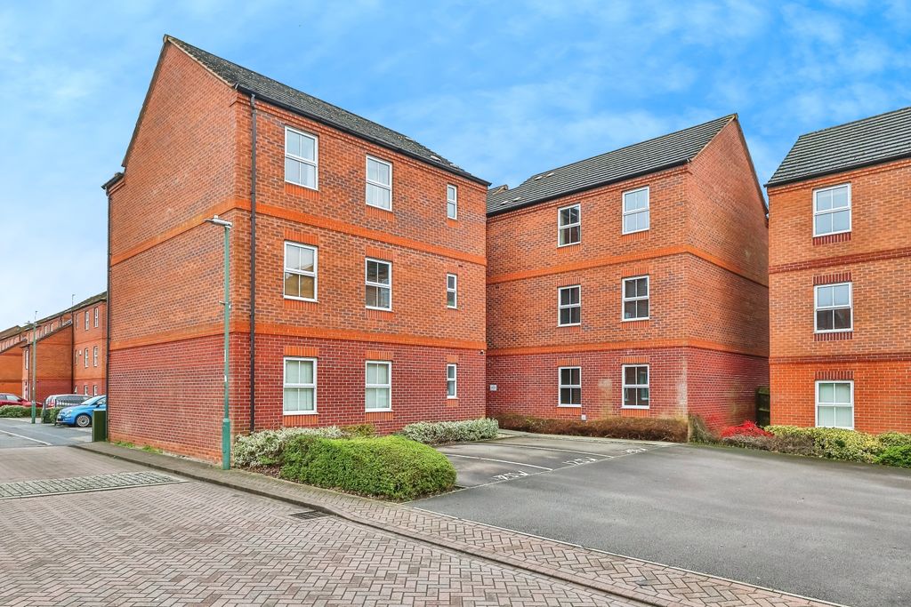 Property photo 2 of 12